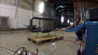 Pulzná turbína rozžeravená do biela. Test