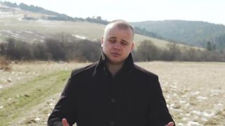 Ako osadníci valia odpadky do rieky Poprad