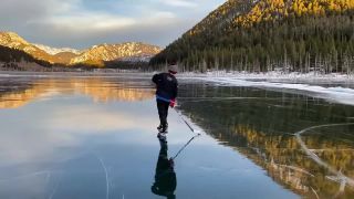 Korčuľovanie na jazere Earthquake Lake