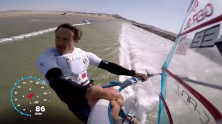 Stovkou na windsurfe (Lüderitz Speed ​​Challenge)