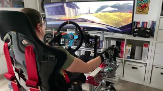 Hra Dirt Rally 2.0 na simulátore