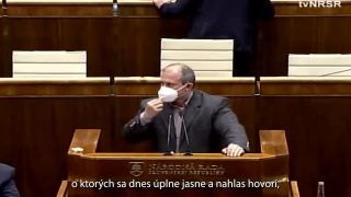 M. Kotleba: Navýšenie rozpočtu zaplatia ľudia cez zvýšené dane!
