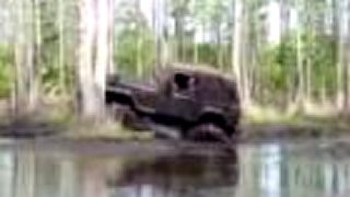 Brodenie v bahne 4x4
