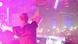 Roman Messer & Ruslan Radriges - Heartbeat