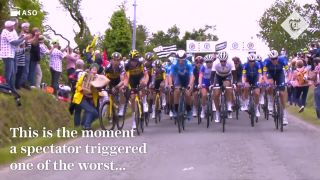 Tour de France 2021: hlupaňa s ceduľou