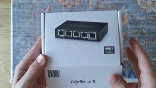 Ubiquiti EDGEROUTER ER-X unboxing