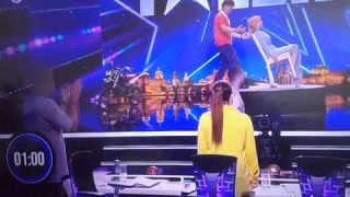 Tento majster ma vlastne iba po rokoch napodobňuje