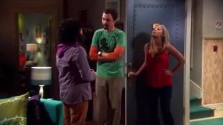Teória veľkého tresku - Podvedený Sheldon.