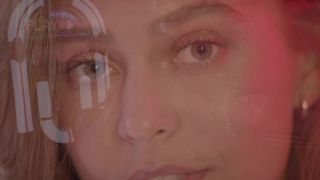 Le Shuuk - Talk About Us
