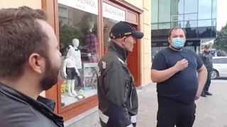 Konfrontácia s provokatérmi s USA a ZSSR vlajkou na proteste v K