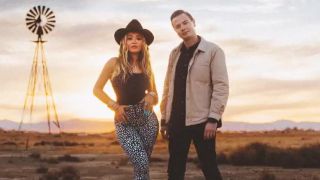Sam Feldt, RITA ORA - Follow Me
