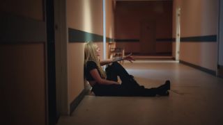 Avril Lavigne - Bite Me