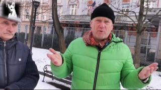 Ako Klányi podporil Djokoviča na srbskej ambasáde (10.1.2022)