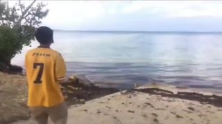 Výbuch sopky Tongy z blízkeho ostrova (pozor hlučné)