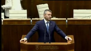 Dôkaz že Fico a Pellegrini sú klamári. Zmena názoru na USA