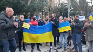 Protest za mier proti Putinovi pred ruskou ambasádou