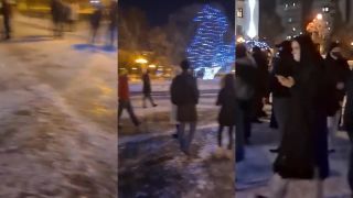 Rusi protestujú proti invázií na ukrajinu (24.2.2022)
