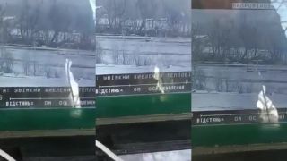 Ukrajinci ničí fašistický tank.
