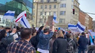 Protest ruských občanov v Česku proti Putinovi