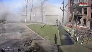 V Mariupole si útočníci neváhajú natáčať svoje zločiny na video