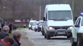 Ukrajinci vzdávajú veľkú úctu k padlým vojakom obrancom