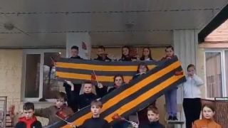 Putin Jugend v akcii