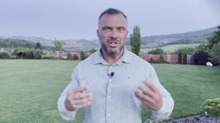 Suja: Ján Budaj na neohlásenej návšteve na Poľane kvôli medveďom