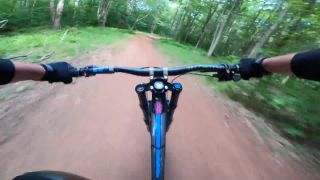 Stret cyklistu s medveďom