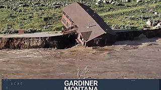 Rozvodnená rieka strhla obrvoský dom (Montana)