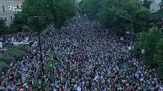 Okolo 120 000 protestujúcich v Gruzínsku požaduje odstúpenie vlády