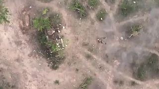 Dron v 200m výške likviduje okupantov