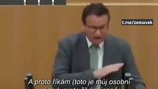 Nemecký politik: Zimu vydržíme v svetroch