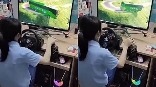 Číňanka trénuje na vodičský skupiny D