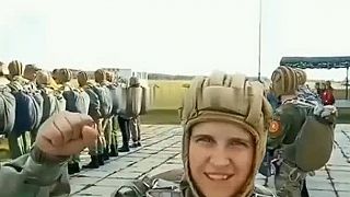 Ruský výsadkár počas výcviku