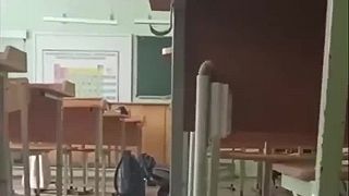 Autentické děsivé záběry natočené žáky ve škole v Iževsku během řádění střelce