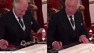Princ Charles podpise dokumenty (Vulgarizmy)