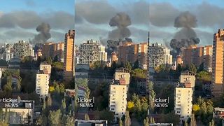????Následky ruského raketového útoku na centrum Kyjeva