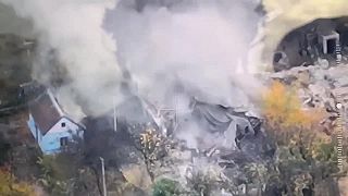 Schovaný Ruský tank zbadal Ukrajinský dron