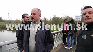 Kotleba navštívil tábor migrantov na Slovensku