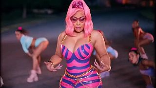 Nicki Minaj - Super Freaky Girl