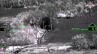 Ruský bojový vrtuľník Ka-52 zničil nepriateľské opevnené územie

