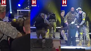 Brutalita v Ruskom divadle. Ruskí herci hrali Ukrajinských vojakov