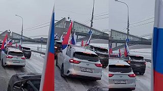 V Moskvě se uskutečnil automobilový závod na podporu Srbska.