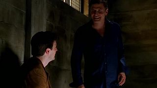 Vtierka Castle 1x07 Domov je tam, kde prestane bit srdce