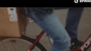 Steve Kroeger x Skye Holland – Through The Dark