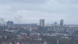Doneck teraz,Ukrajinci opäť osteluju civilnú aglomeraciu,tak ako 9 rokov predtým