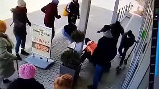 Nemecká Antifa v Budapešti mlátila náhodných okoloidúcich