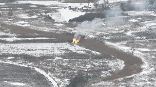 Zásah UR-77 počas odmínovania okolia Vuhledaru