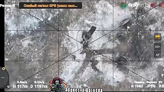 Ukrajinský vojak si to užíva s kamarátom a pritom zrazu...
