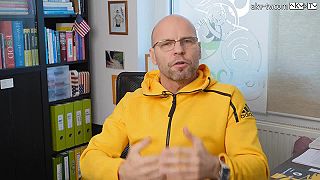 Dr. Bukovský a jeho názor na nosenie rúšok a respirátorov